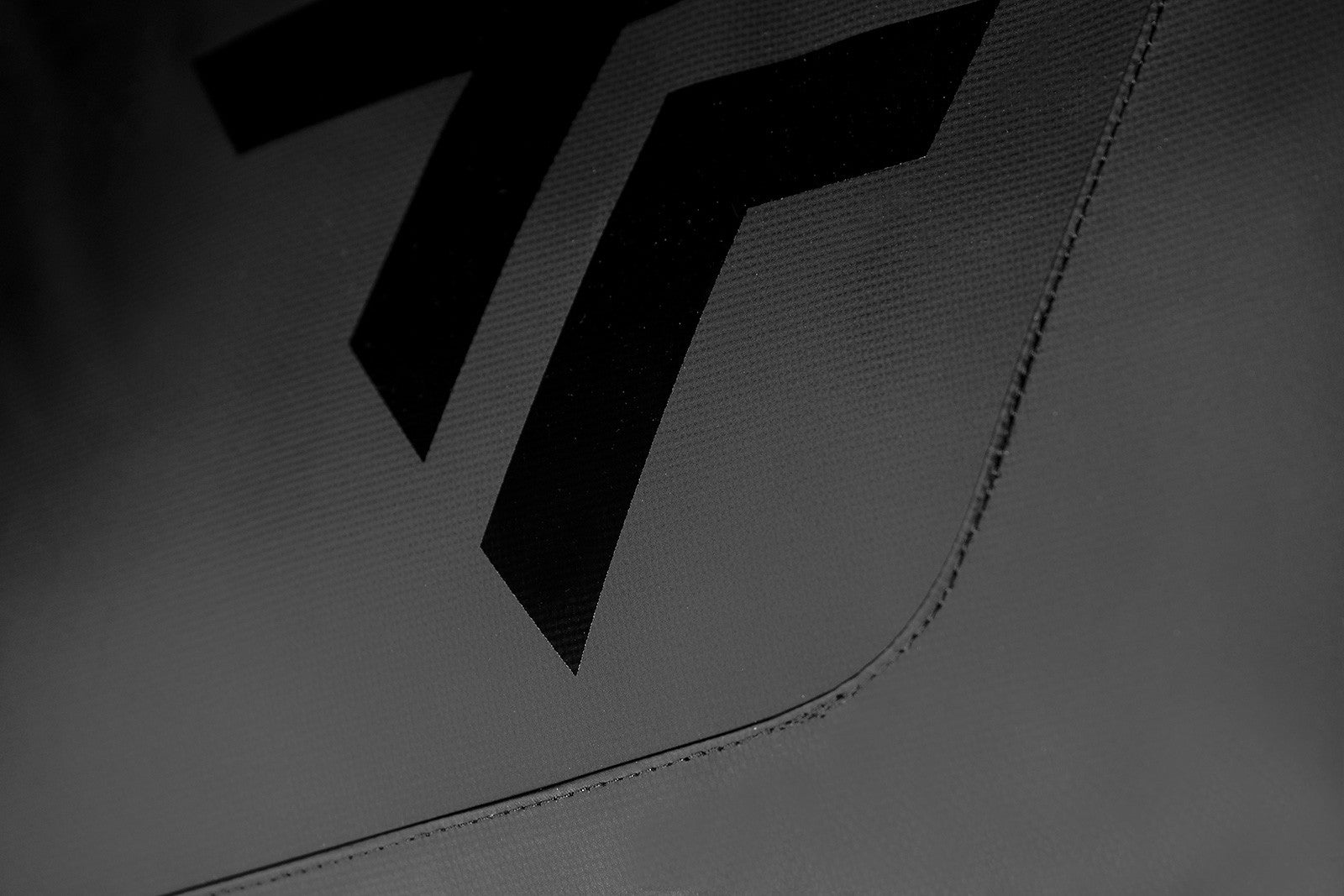 Sac de tennis Tecnifibre Tour Endurance Ultra Noir 12 raquettes 2024_32013.jpg